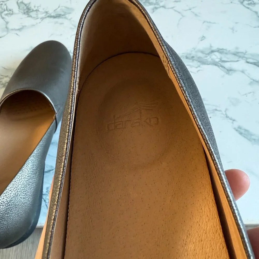Dansko Women 40 US 9-9.5 Larisa Shoe Comfort Slip On Metallic Silver Pointed Toe - Picture 7 of 7